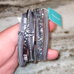 Maurices bracelet